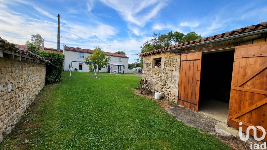 Achat maison à vendre 3 chambres 134 m² - Foussais-Payré