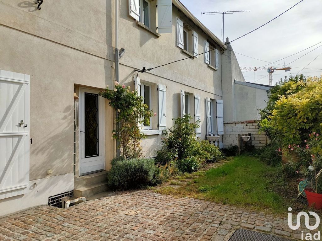 Achat maison à vendre 3 chambres 113 m² - Colombes