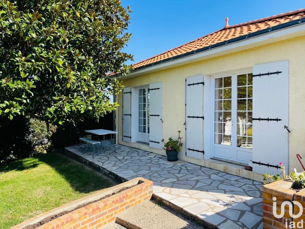 Achat maison à vendre 4 chambres 146 m² - Montilliers