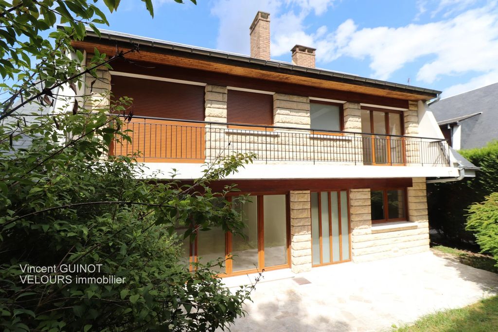 Achat maison à vendre 4 chambres 137 m² - L'Étang-la-Ville