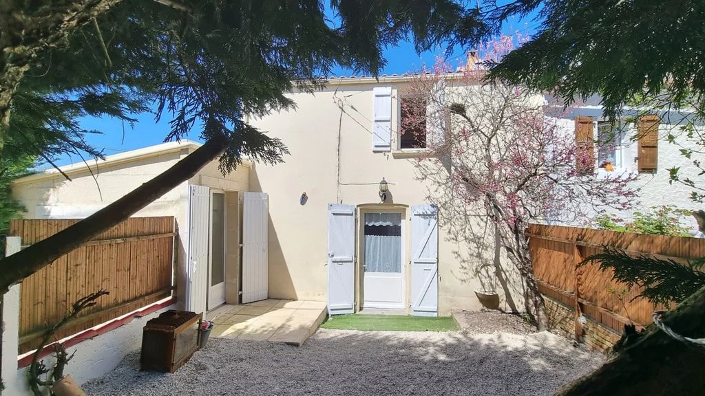 Achat maison à vendre 2 chambres 77 m² - L'Isle-d'Espagnac