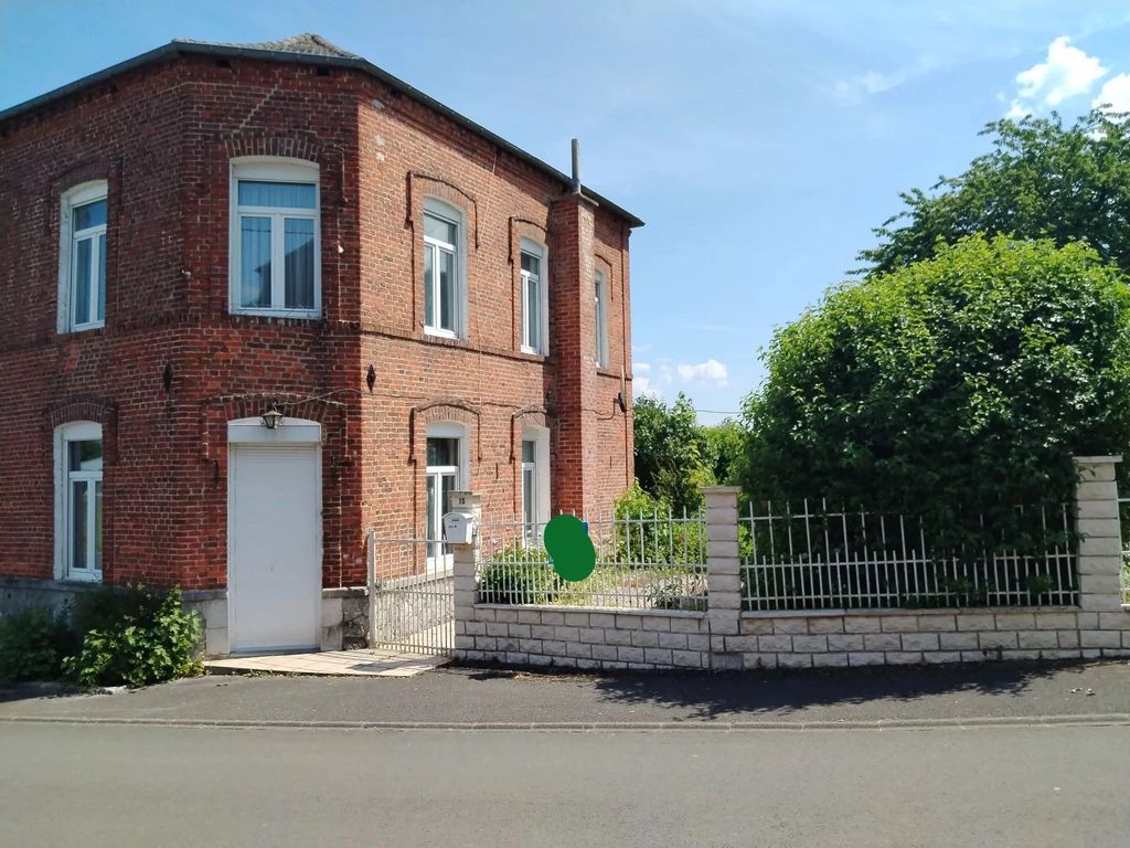 Achat maison à vendre 2 chambres 82 m² - Étrœungt