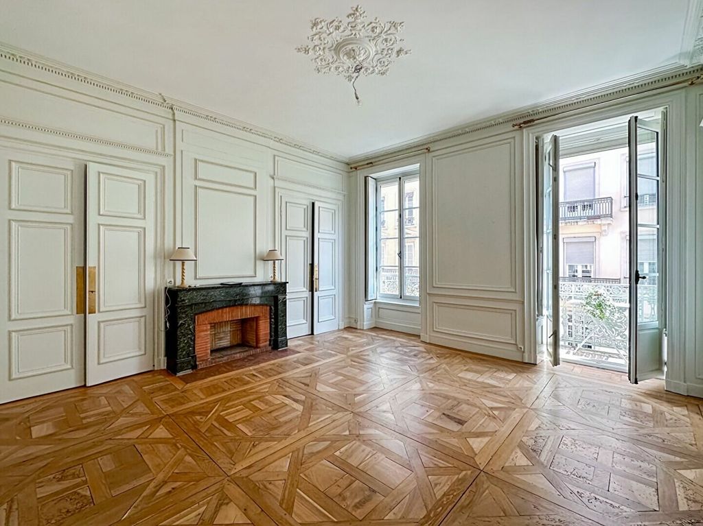 Achat appartement à vendre 3 pièces 109 m² - Lyon 6ème arrondissement