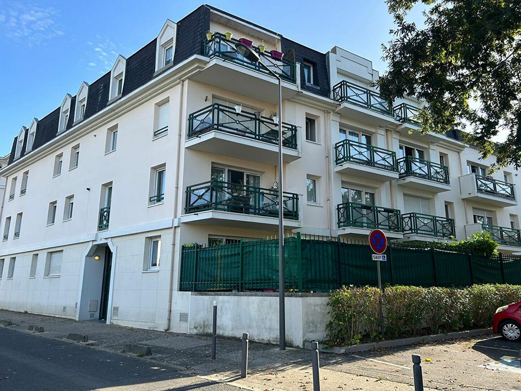 Achat appartement à vendre 4 pièces 75 m² - Jouy-le-Moutier