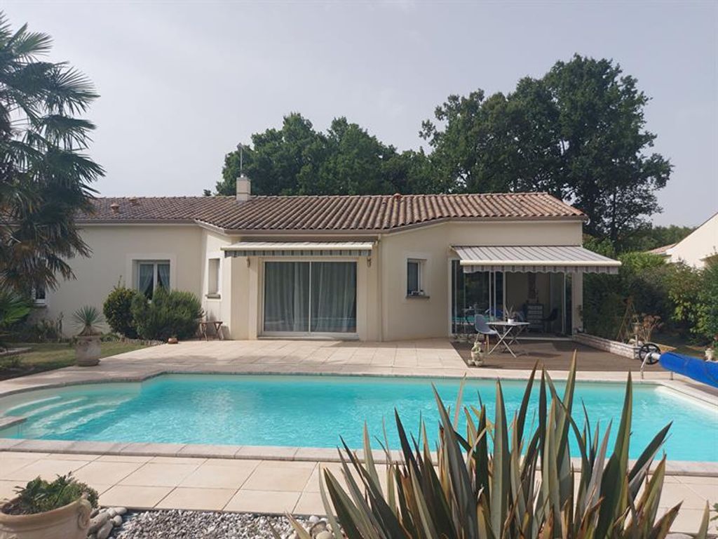 Achat maison à vendre 4 chambres 151 m² - Bussac-sur-Charente