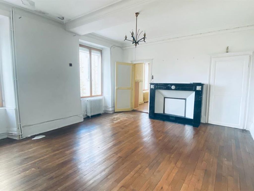 Achat maison à vendre 3 chambres 105 m² - Château-Gontier