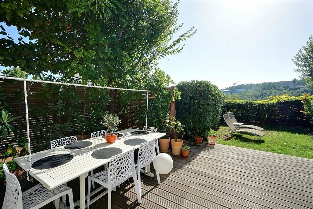 Achat maison à vendre 3 chambres 94 m² - Valbonne