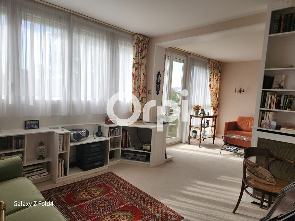 Achat appartement à vendre 4 pièces 70 m² - Le Bourget