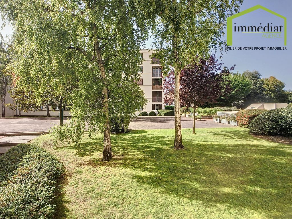 Achat appartement à vendre 4 pièces 82 m² - Rueil-Malmaison