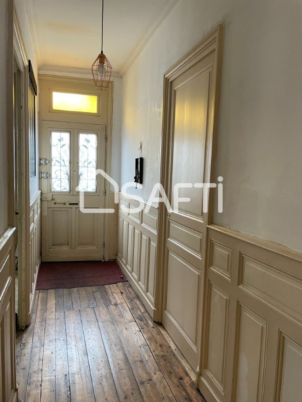 Achat maison à vendre 6 chambres 200 m² - Fontenay-le-Comte