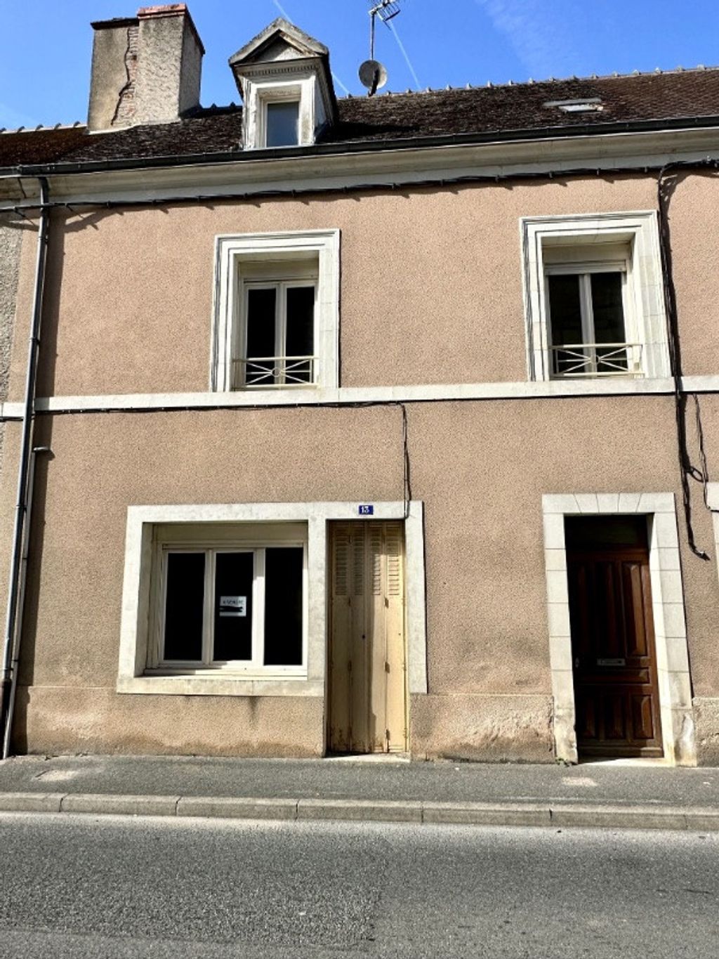 Achat maison à vendre 2 chambres 98 m² - Mézières-en-Brenne