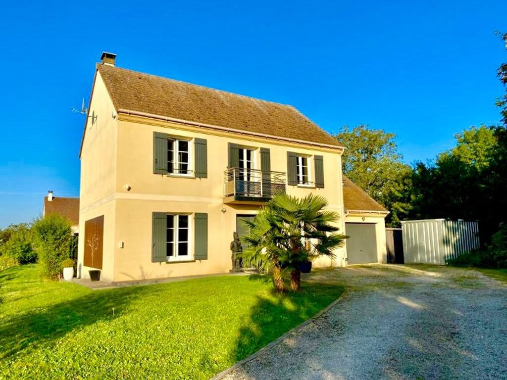 Achat maison à vendre 4 chambres 125 m² - Crépy-en-Valois