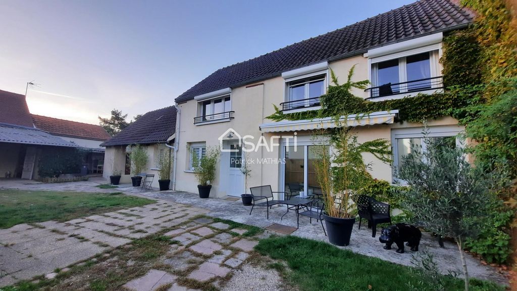 Achat maison à vendre 5 chambres 160 m² - Saint-Clément