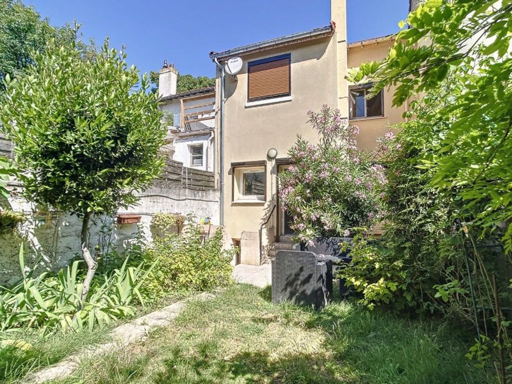 Achat maison à vendre 3 chambres 81 m² - Vitry-sur-Seine