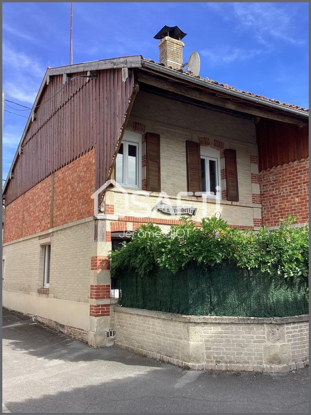 Achat maison à vendre 4 chambres 177 m² - La Neuville-au-Pont