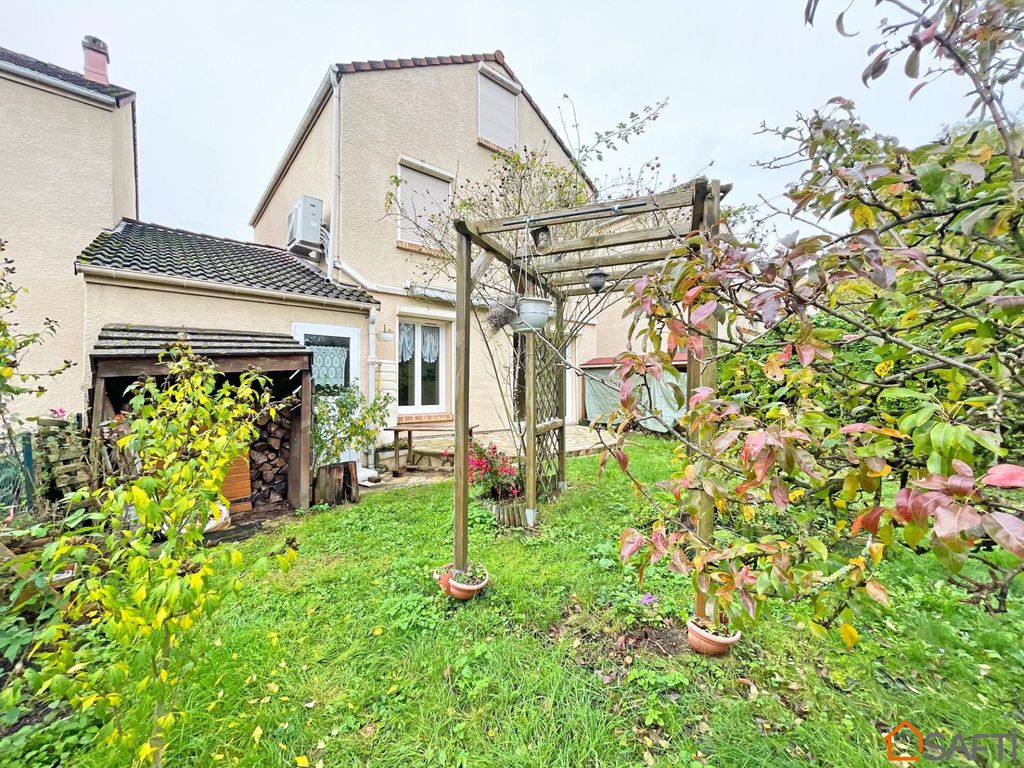 Achat maison à vendre 4 chambres 111 m² - Cergy