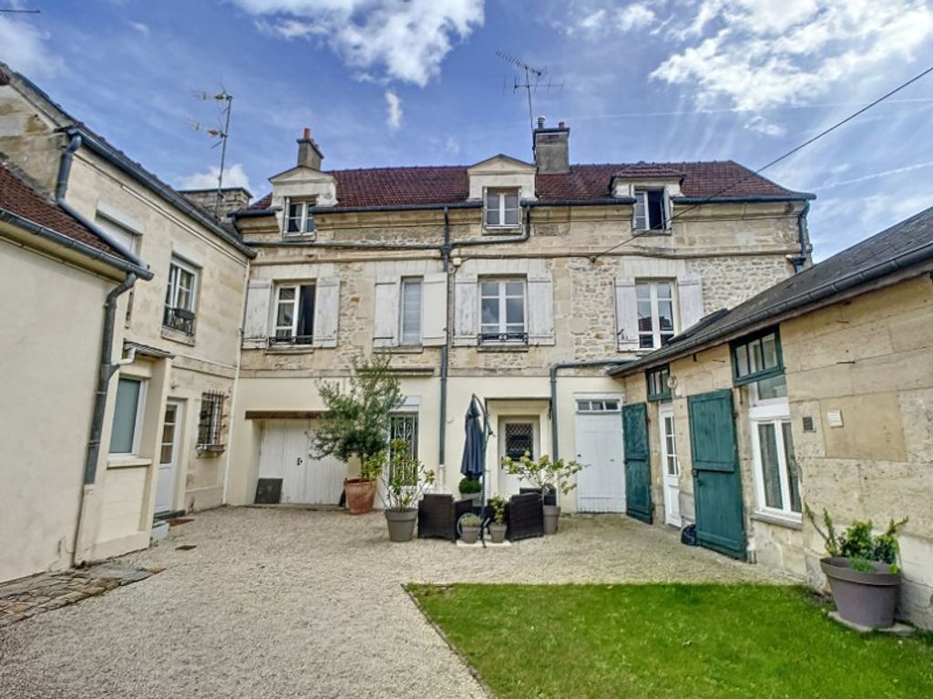 Achat maison à vendre 4 chambres 190 m² - Chantilly