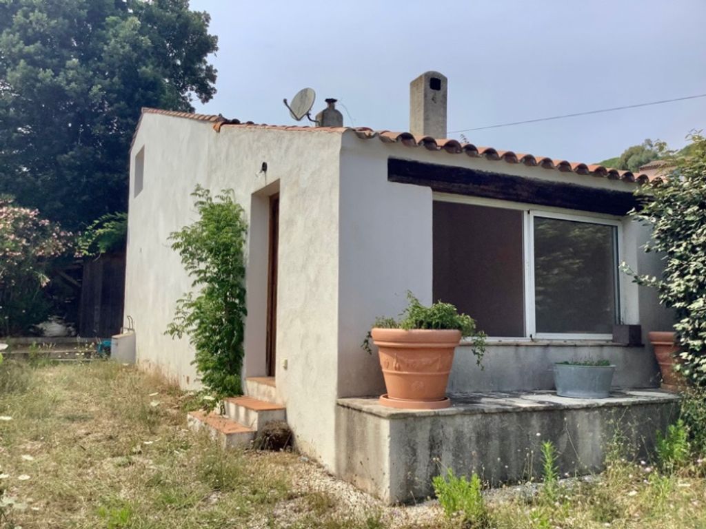 Achat maison à vendre 1 chambre 57 m² - Roquebrune-sur-Argens