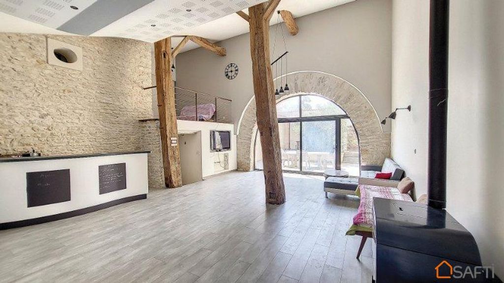 Achat maison à vendre 3 chambres 166 m² - Cellefrouin