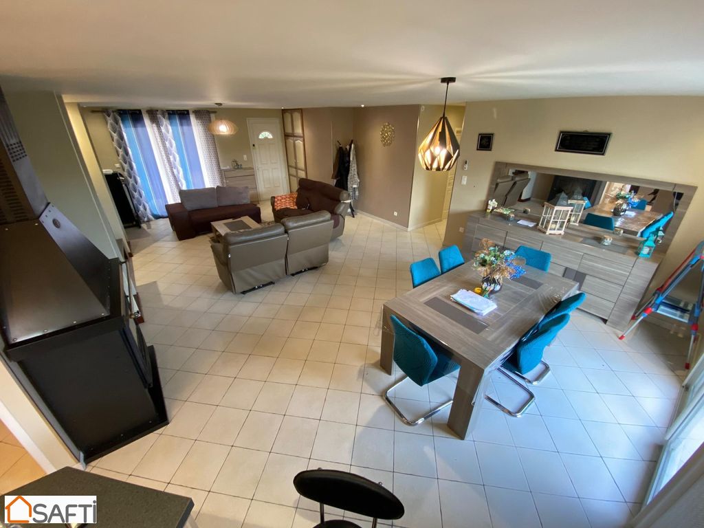 Achat maison à vendre 4 chambres 145 m² - Saint-Sylvestre-sur-Lot