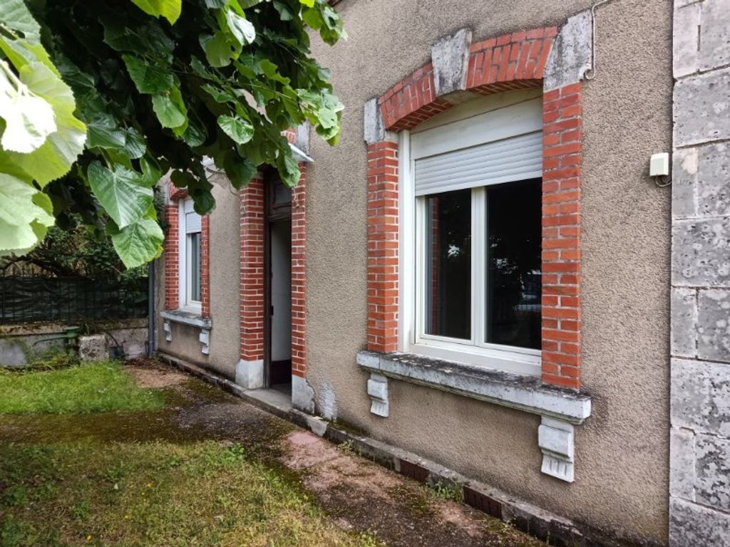 Achat maison à vendre 3 chambres 140 m² - Montpon-Ménestérol