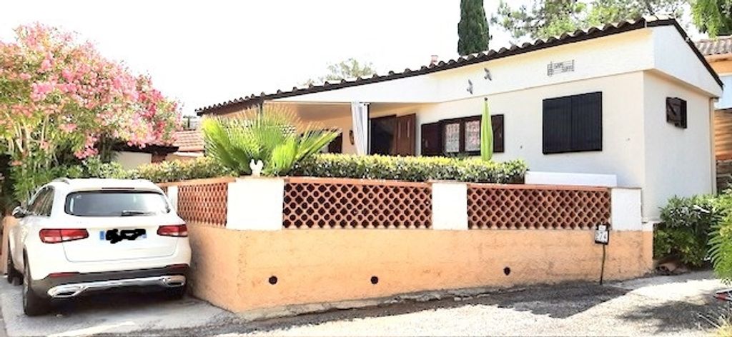Achat maison à vendre 1 chambre 30 m² - Bormes-les-Mimosas