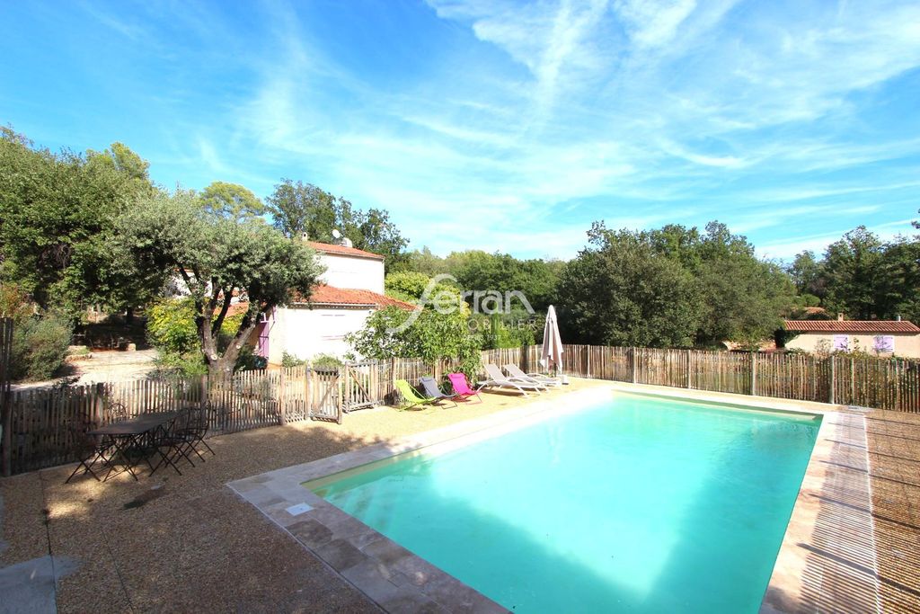 Achat maison à vendre 2 chambres 154 m² - Trans-en-Provence