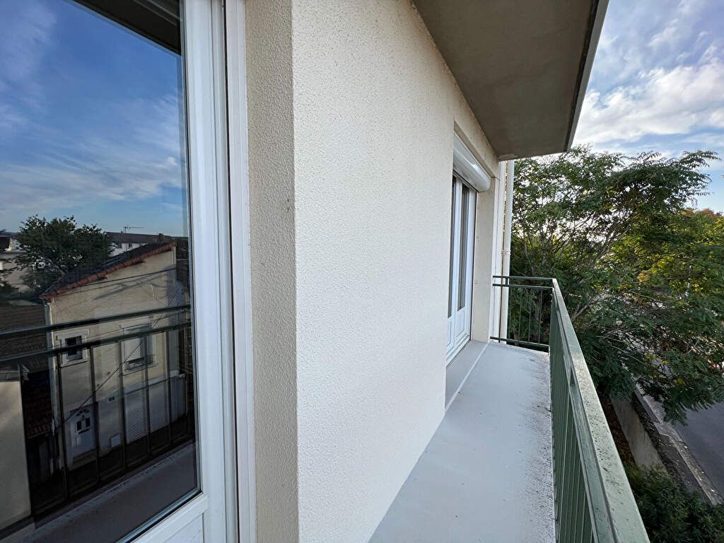 Achat appartement à vendre 4 pièces 76 m² - Montluçon