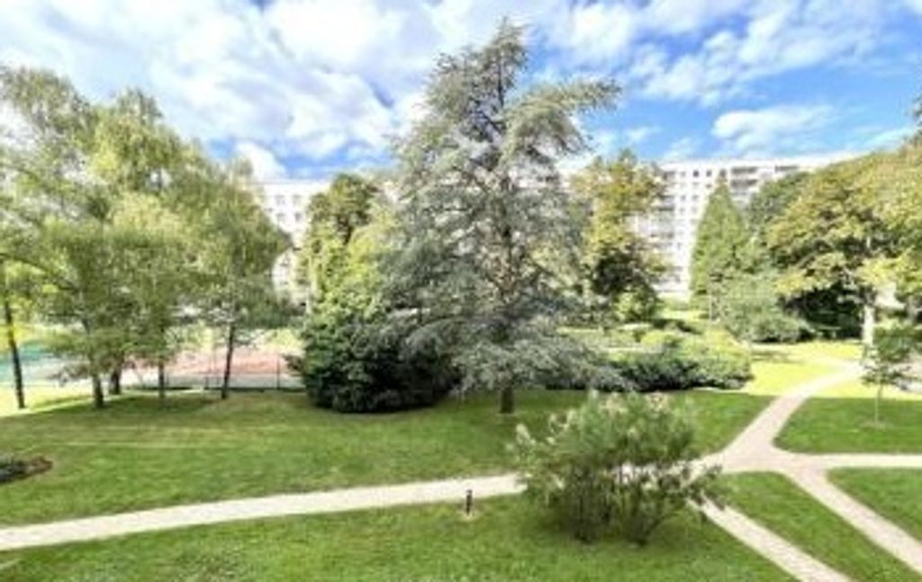 Achat appartement à vendre 4 pièces 72 m² - Saint-Cloud