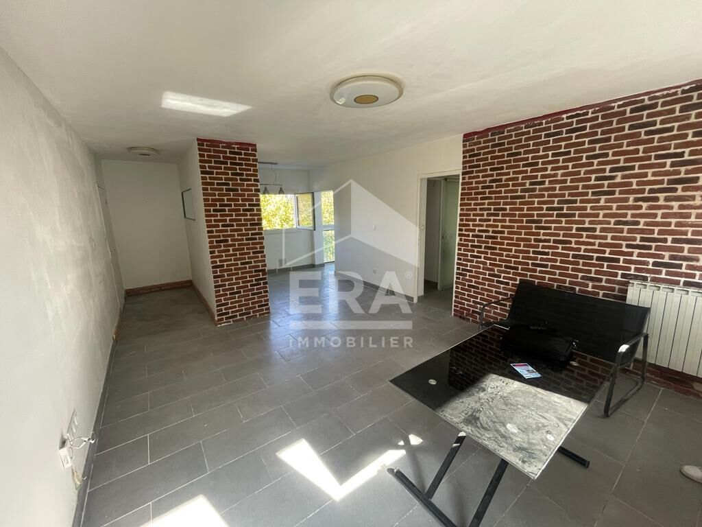 Achat appartement à vendre 4 pièces 69 m² - Marignane