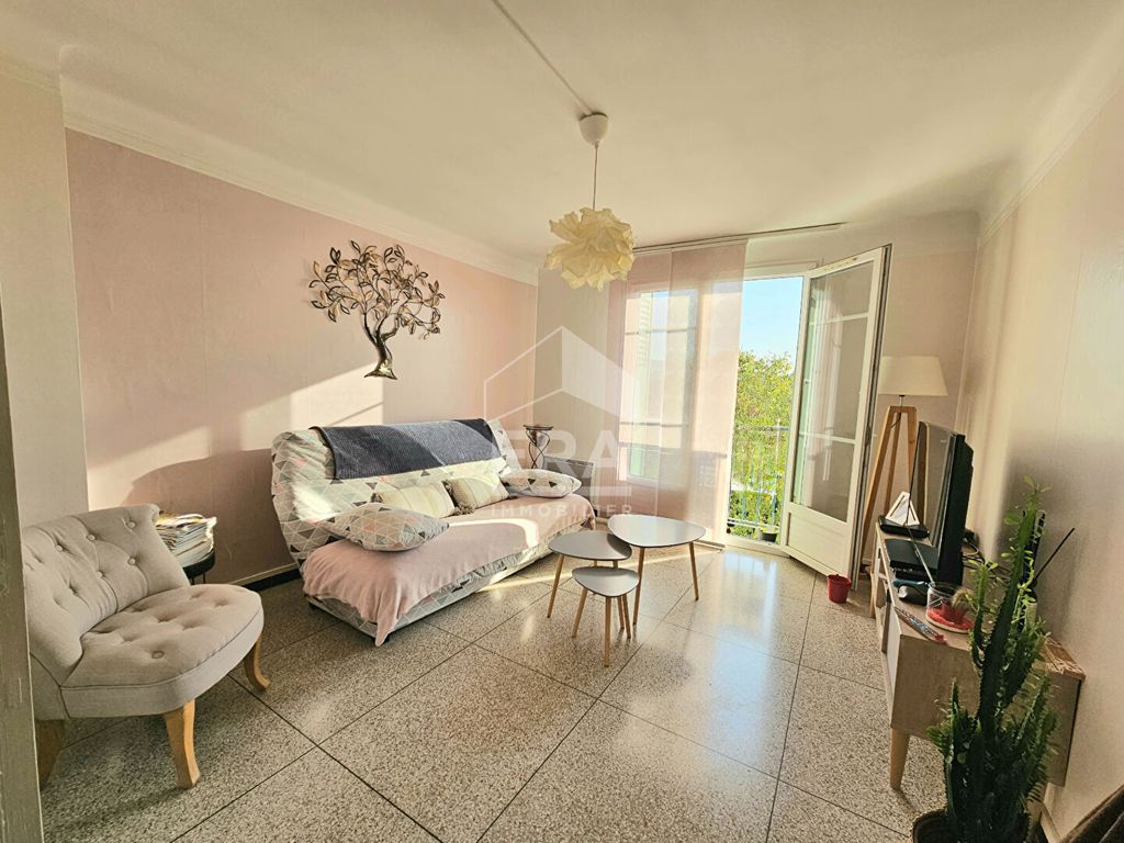 Achat appartement à vendre 2 pièces 56 m² - Salon-de-Provence