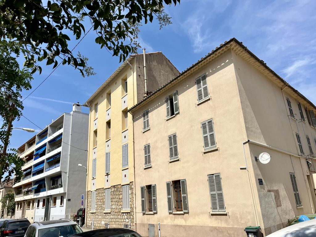 Achat appartement à vendre 3 pièces 49 m² - Toulon