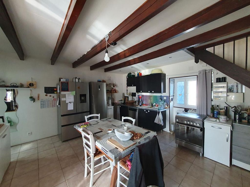 Achat maison à vendre 2 chambres 109 m² - Jarnac