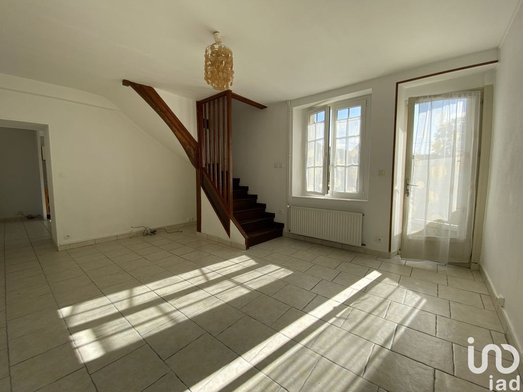 Achat maison à vendre 2 chambres 78 m² - Cuise-la-Motte