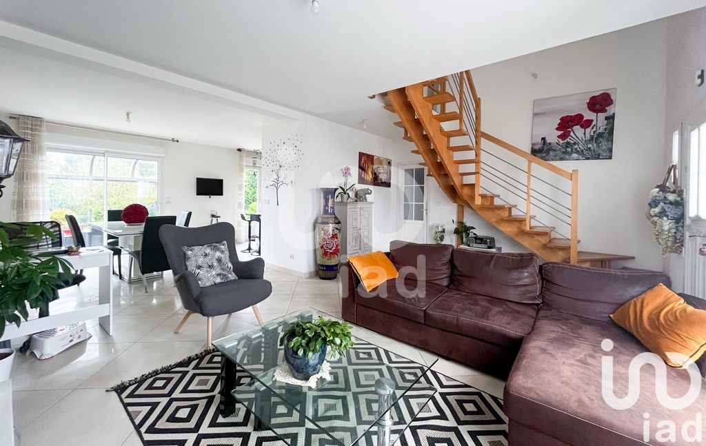 Achat maison à vendre 4 chambres 143 m² - Fresnes-sur-Marne