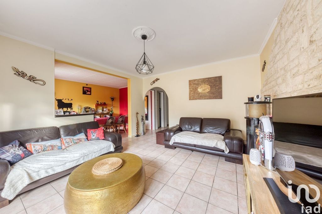 Achat maison à vendre 3 chambres 109 m² - Lésigny