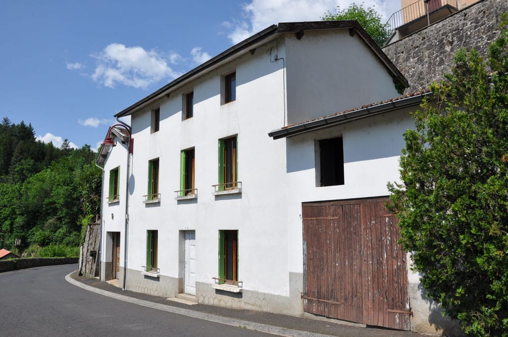 Achat maison à vendre 3 chambres 84 m² - Olliergues