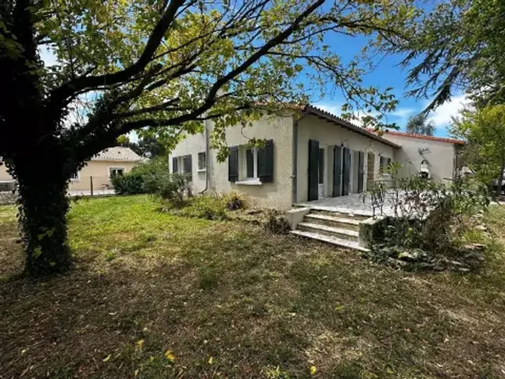 Achat maison à vendre 4 chambres 118 m² - Meschers-sur-Gironde