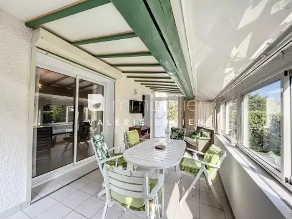 Achat maison à vendre 2 chambres 97 m² - Saint-Rémy-de-Provence