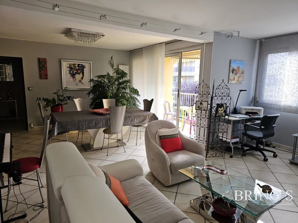 Achat appartement à vendre 5 pièces 88 m² - Villeurbanne