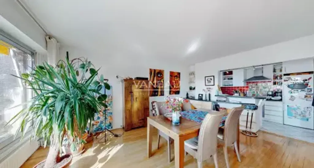 Achat appartement à vendre 5 pièces 112 m² - Paris 19ème arrondissement