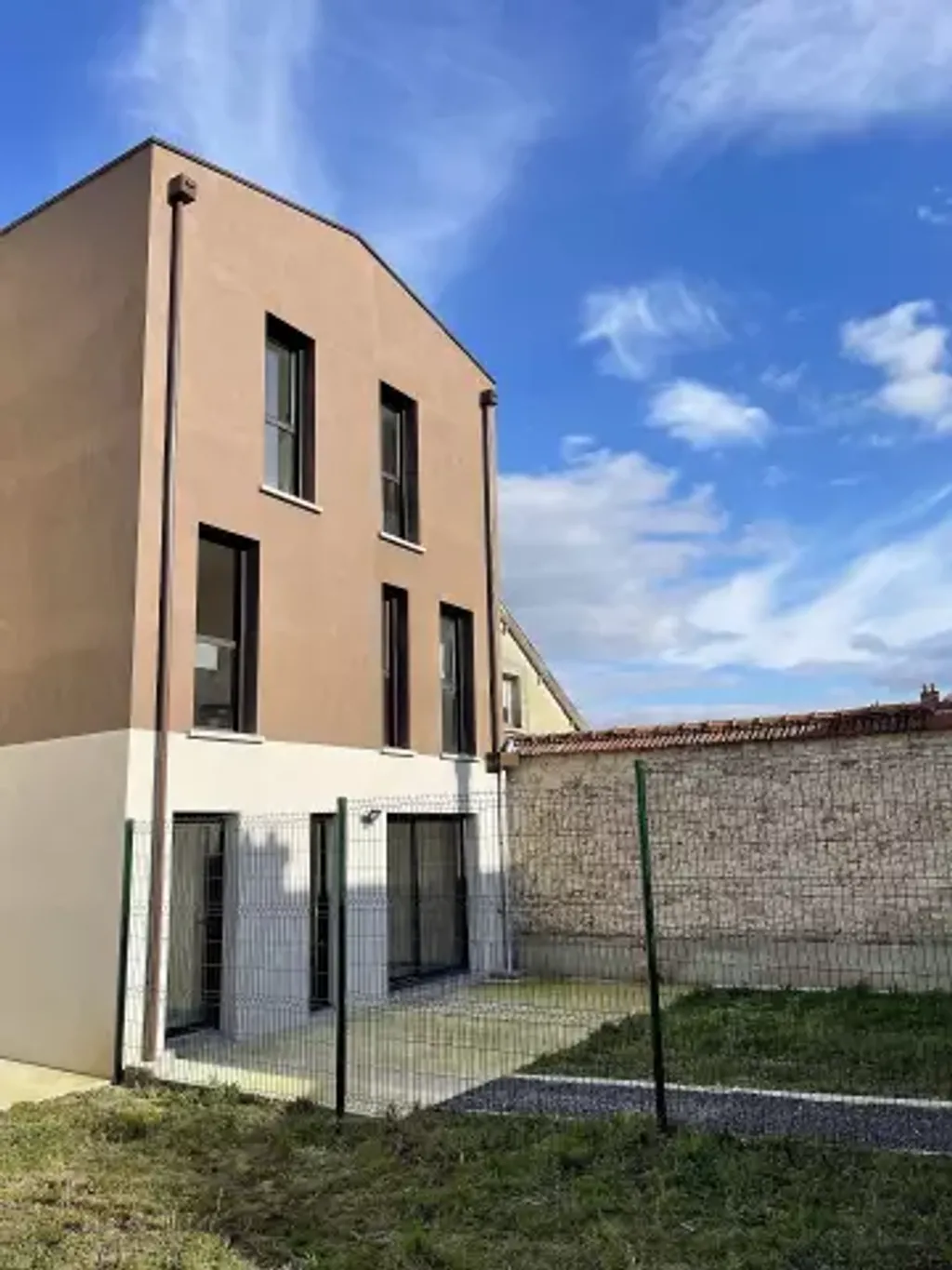 Achat maison à vendre 4 chambres 142 m² - Sillery