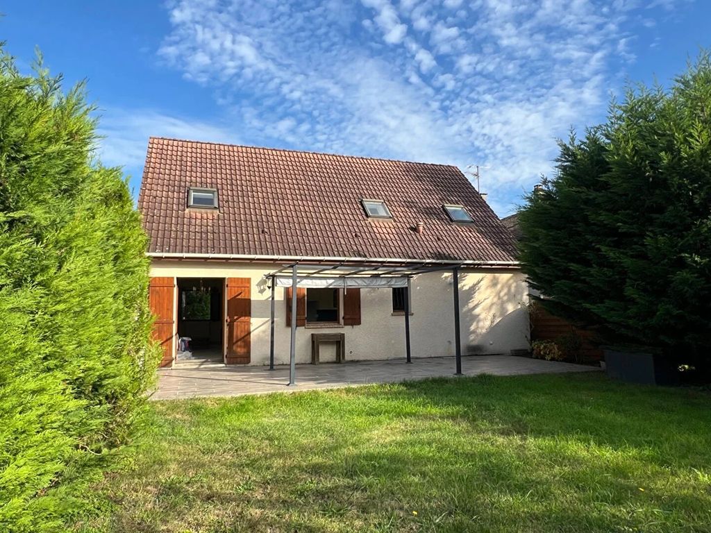 Achat maison à vendre 4 chambres 94 m² - Verneuil-en-Halatte