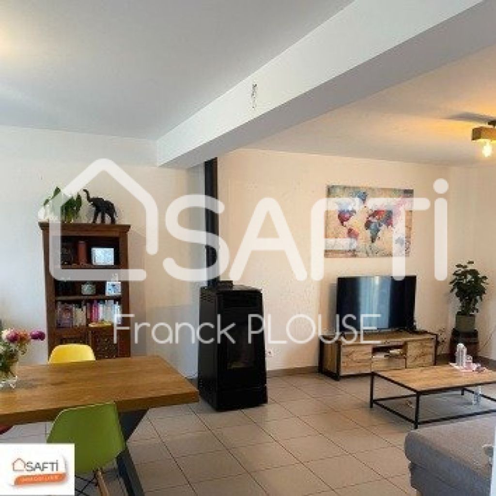 Achat maison à vendre 4 chambres 117 m² - La Guierche