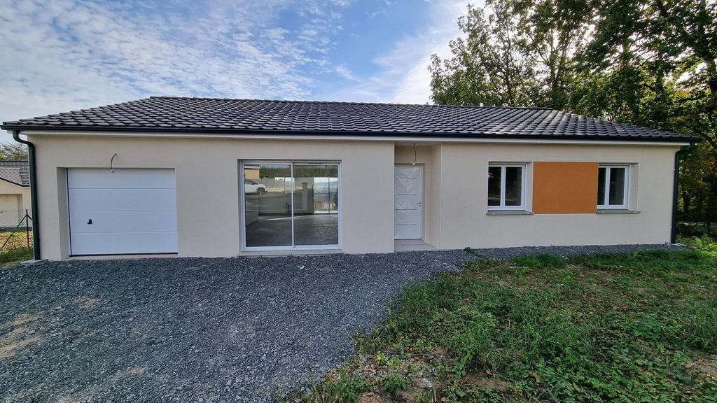 Achat maison à vendre 3 chambres 114 m² - Saint-Rémy-en-Rollat