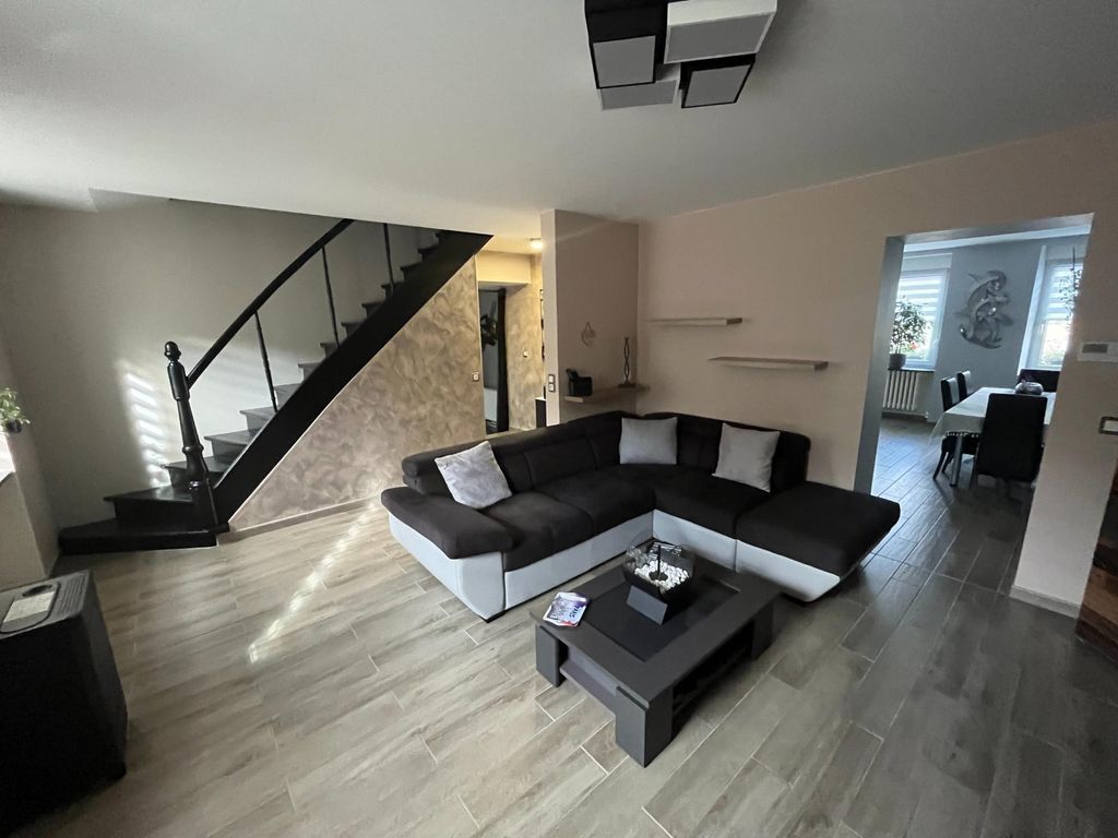 Achat maison à vendre 3 chambres 121 m² - Petite-Rosselle