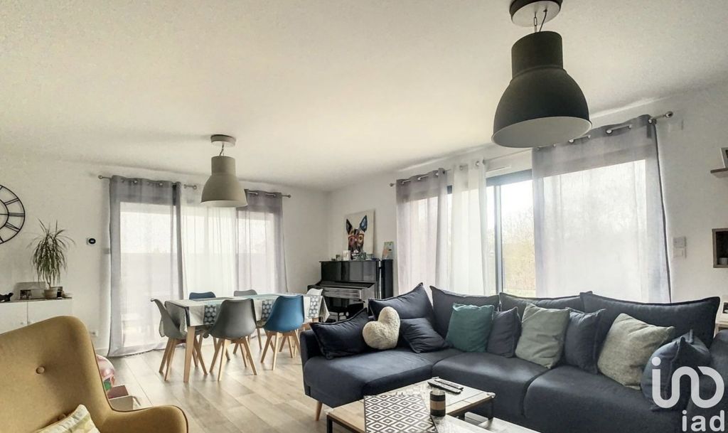 Achat maison à vendre 3 chambres 105 m² - Saint-Jacques-de-la-Lande