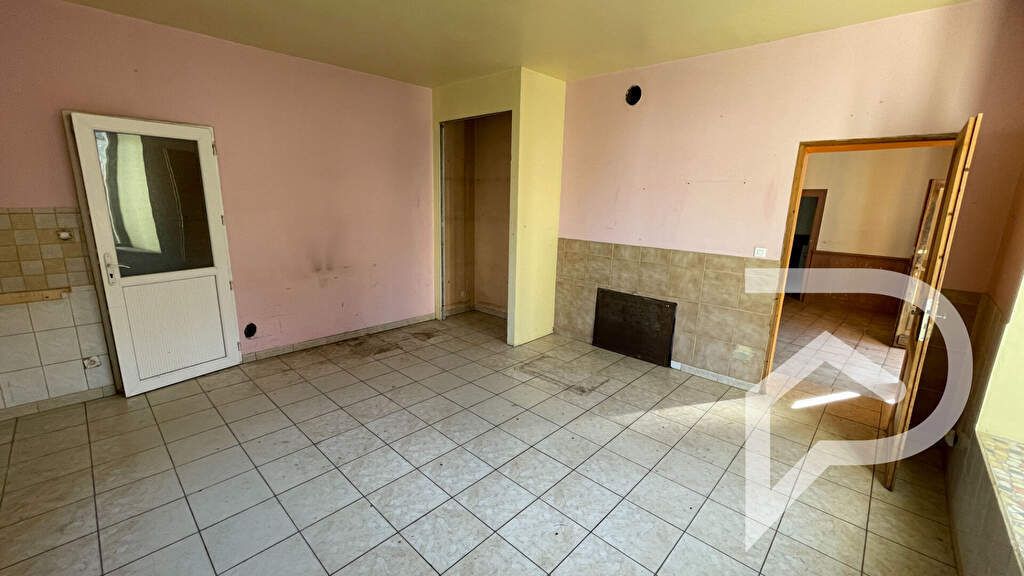 Achat maison à vendre 4 chambres 243 m² - Montmirey-la-Ville