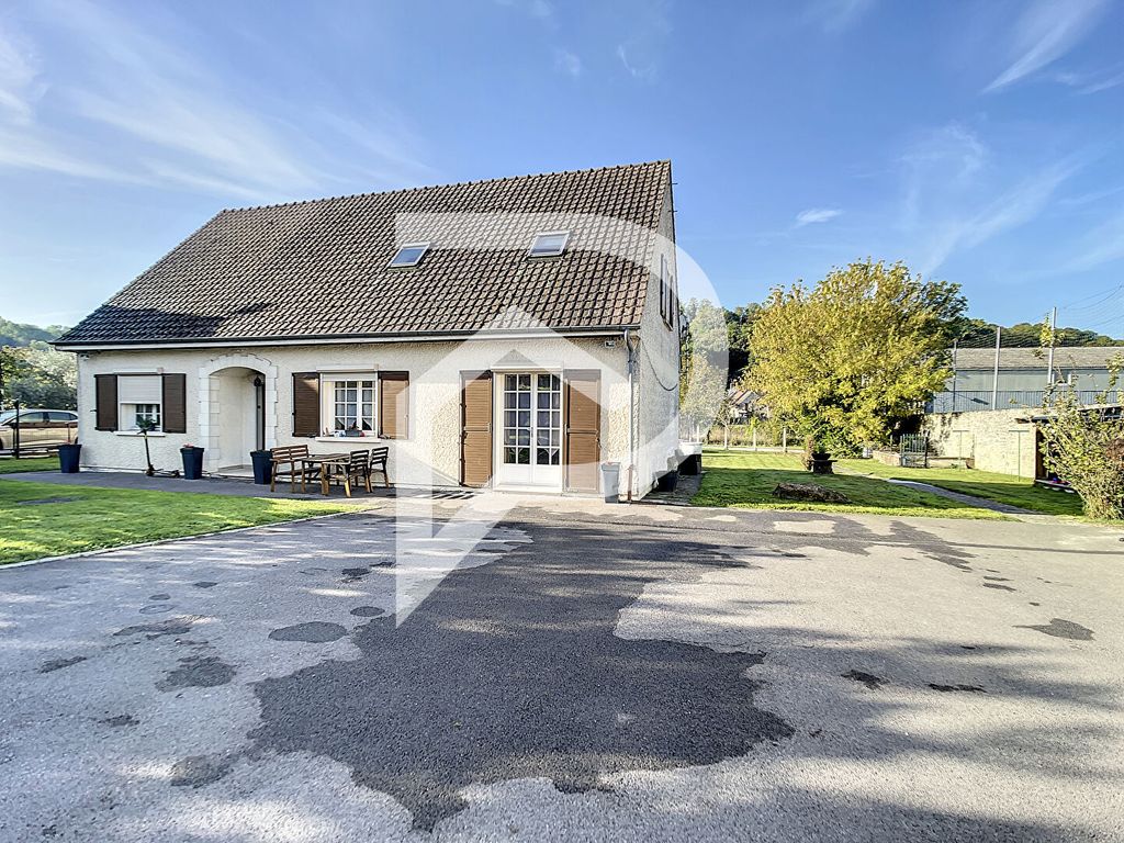 Achat maison à vendre 5 chambres 190 m² - Mont-Notre-Dame