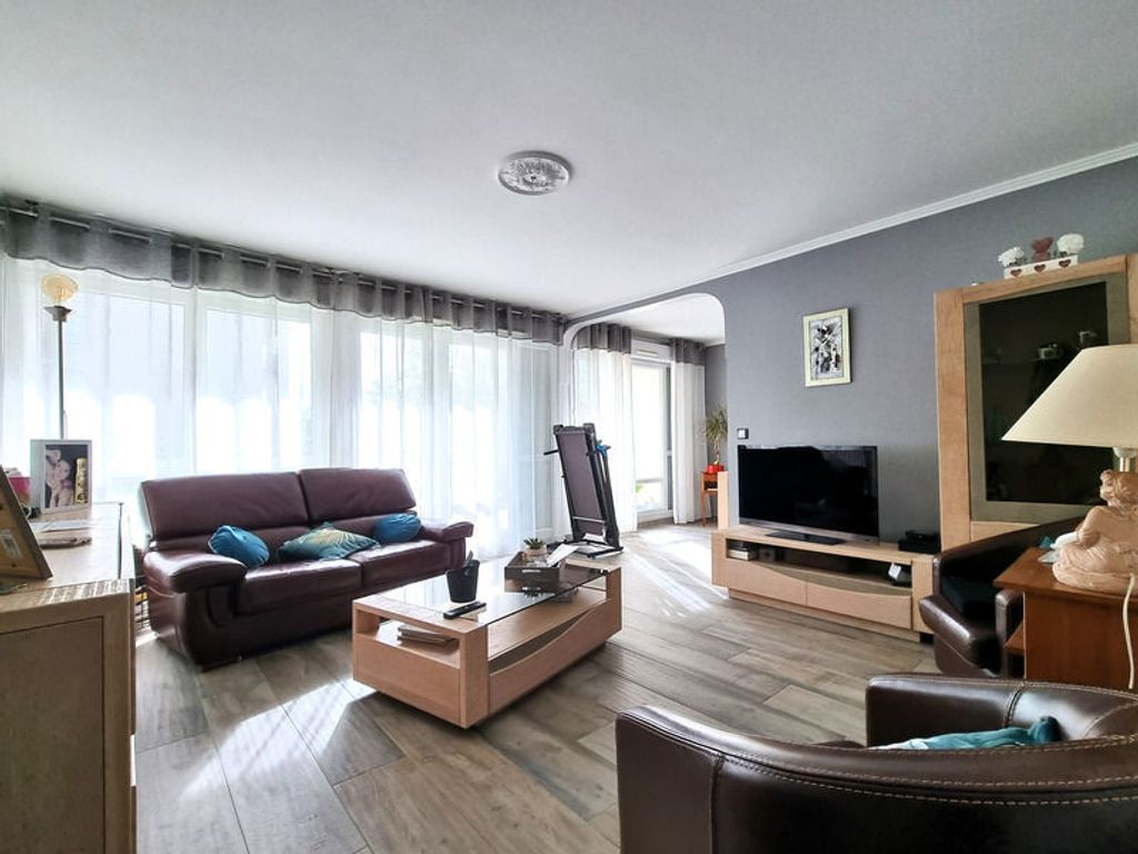 Achat appartement à vendre 4 pièces 74 m² - Fontenay-le-Fleury